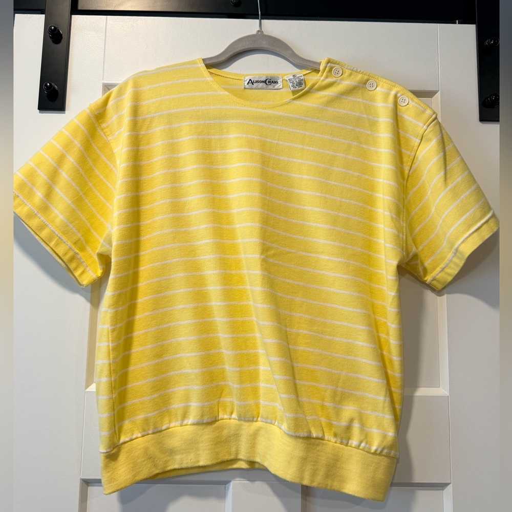 Vintage Alison Craig Yellow and White Striped Knit Top Ladies Size XL